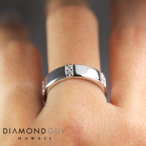 Signature Diamond Guy Men's Design: "Diamond Dividers"