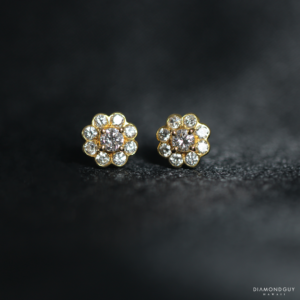 2.1g 18KYG 0.75ctw DIAMOND FLOWER CLUSTER STUD EARRINGS
