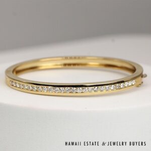 1.5ctw Diamond Channel Set Hinged 14K Yellow Gold Bangle Bracelet Size 6.5