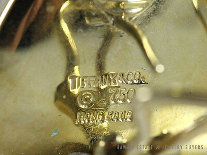 Tiffany & Co. Rare Vintage Angela Cummings Positive Negative Mother of Pearl 18K Gold Clip Earrings - Image 8