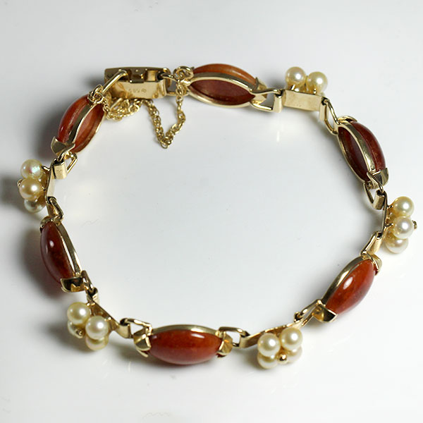 Ming's Red Jade & Pearl Bracelet - Image 5