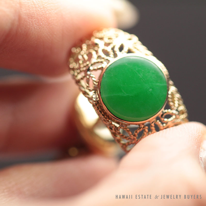 Vintage Apple Green Jade Cabochon 14K Yellow Gold Men's Cufflinks Circa 1950s - Image 4