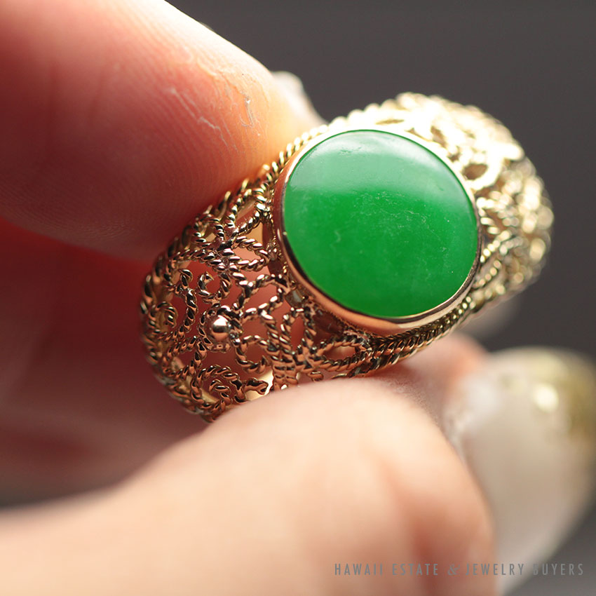 Vintage Apple Green Jade Cabochon 14K Yellow Gold Men's Cufflinks Circa 1950s - Image 3