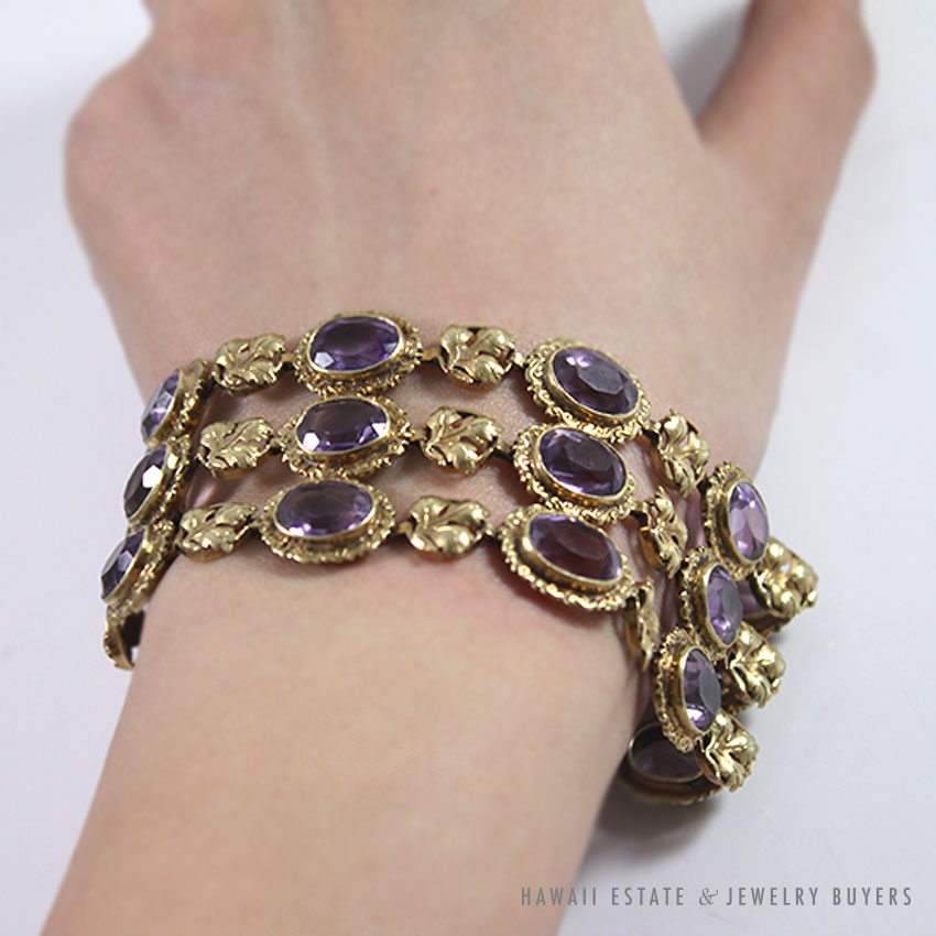 Vintage 1940s Bezel-Set Oval Amethyst 14K Yellow Gold Wide Flexible Bracelet