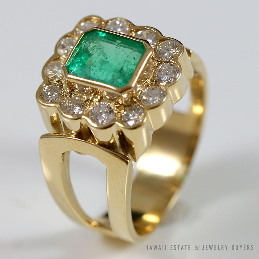 NATURAL EMERALD & DIAMOND 18K YELLOW GOLD RING - Image 2