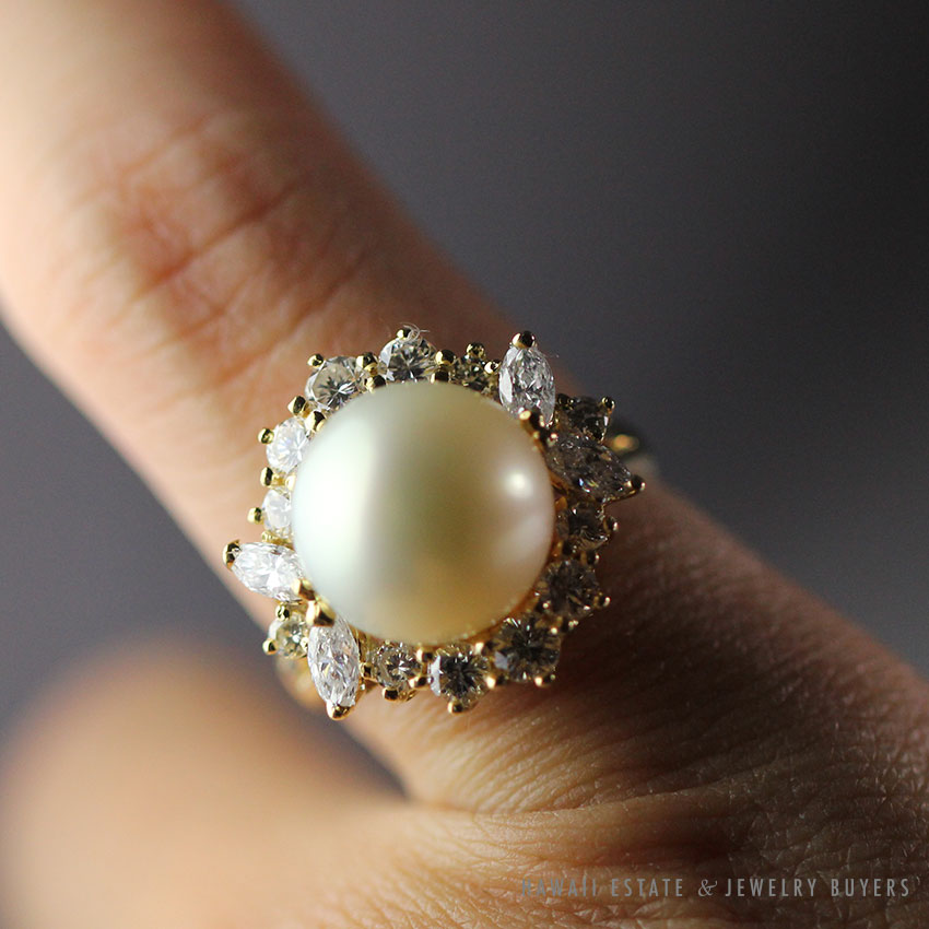 VINTAGE PEARL & 1.15CTW ROUND MARQUISE DIAMOND 18K YELLOW GOLD RING SIZE 6 - Image 3