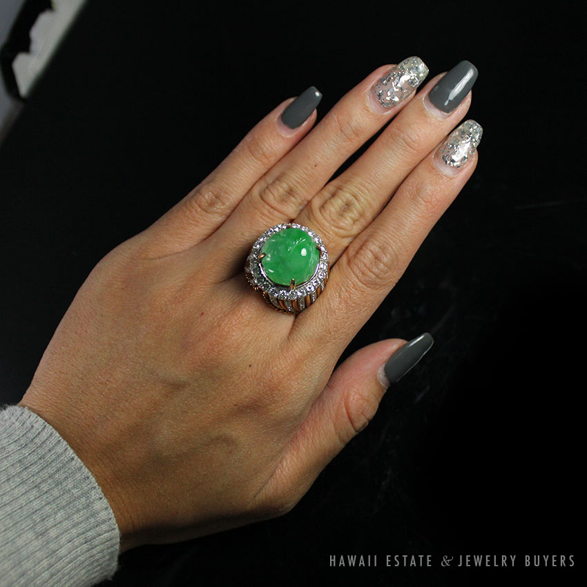Natural Green Jadeite Jade & 1.72ctw Diamond 18K Yellow Gold Gypsy Ring Size 5.75 w/ Gemologist Appraisal - Image 3