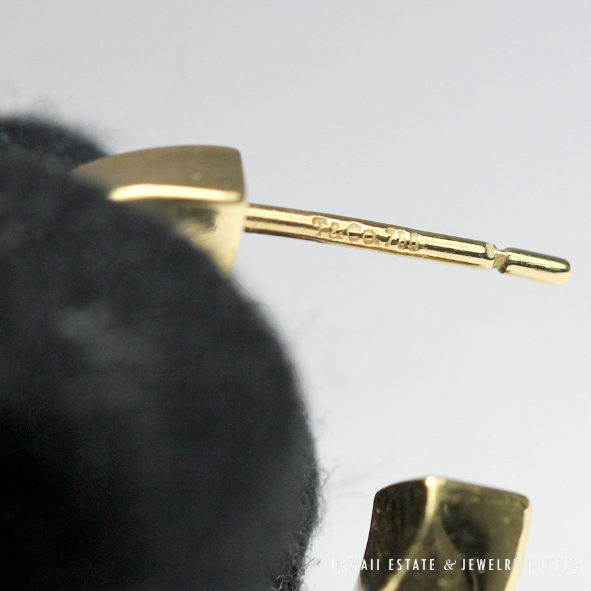 TIFFANY & CO. 18K YELLOW GOLD TWIST SEMI HOOP EARRINGS - Image 2