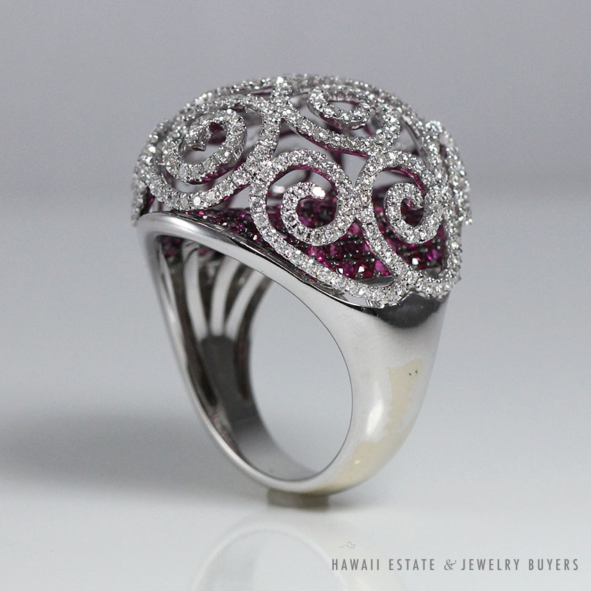 VINTAGE 3.30CTW DIAMOND & 2.46CTW BURMESE RUBY CUT OUT DOME UNIQUE ESTATE RING - Image 2