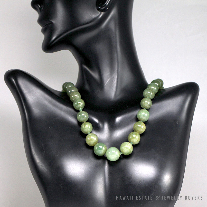 Ming's Hawaii Green Jade Bead Necklace 16 Inch with 14K Yellow Gold Clasp - Image 2