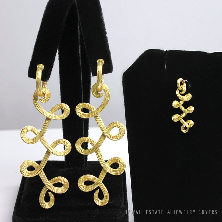 H. Stern Celtic Dunes Scrollwork 18K Yellow Gold Earrings & Pendant Set