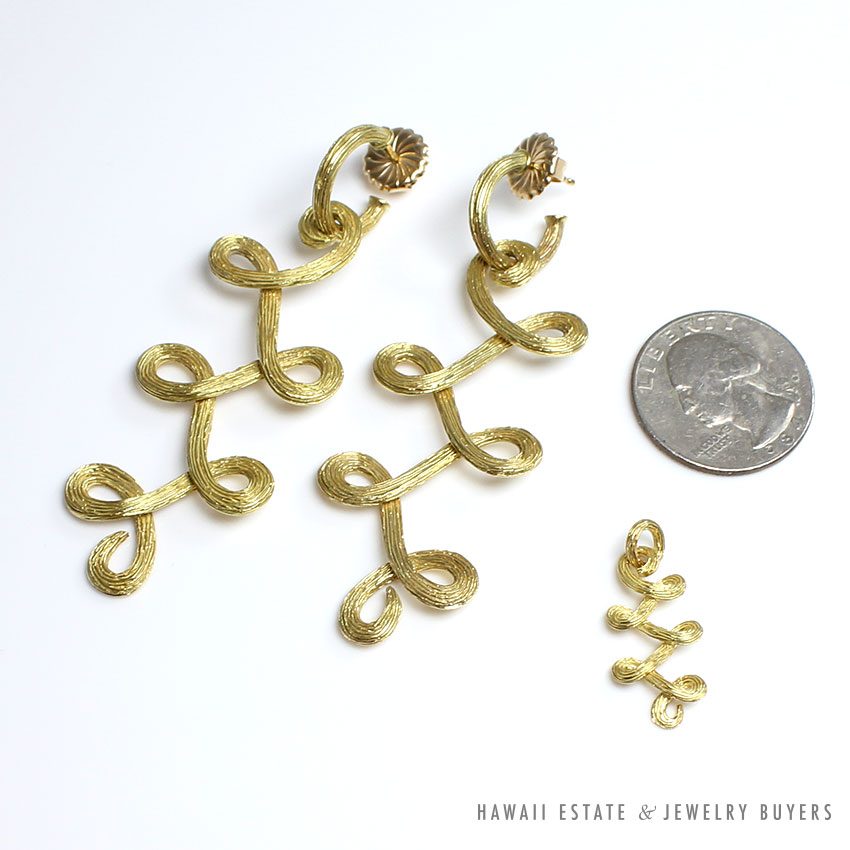 H. Stern Celtic Dunes Scrollwork 18K Yellow Gold Earrings & Pendant Set - Image 9