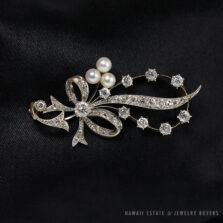 ART DECO 2.50CTW OLD EURO DIAMOND CULTURED PEARL RIBBON MOTIF PLAT 18K BROOCH