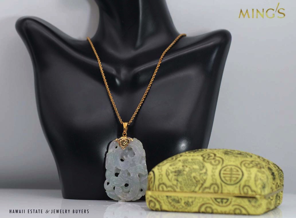 Ming's Hawaii Carved Jade 14K Yellow Gold Dragon Pendant Necklace 20 Inch