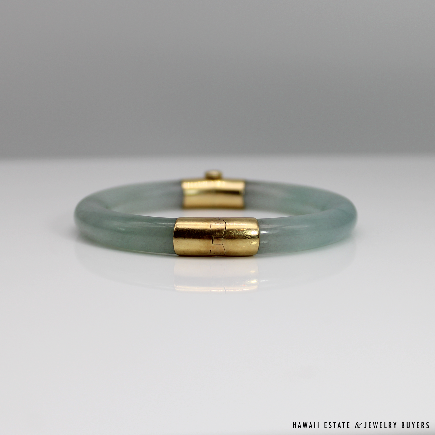 Pale Green Jade Hinged Bangle Bracelet Size 7 with 18K Yellow Gold End Caps - Image 3