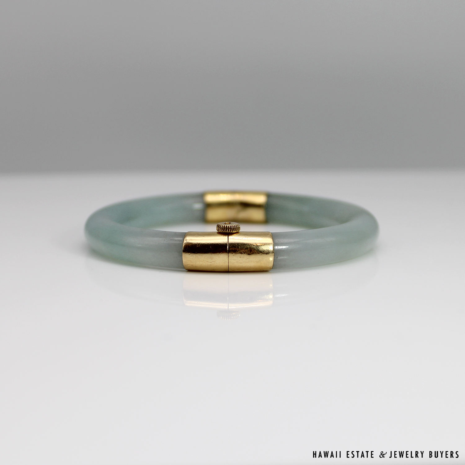 Pale Green Jade Hinged Bangle Bracelet Size 7 with 18K Yellow Gold End Caps - Image 5