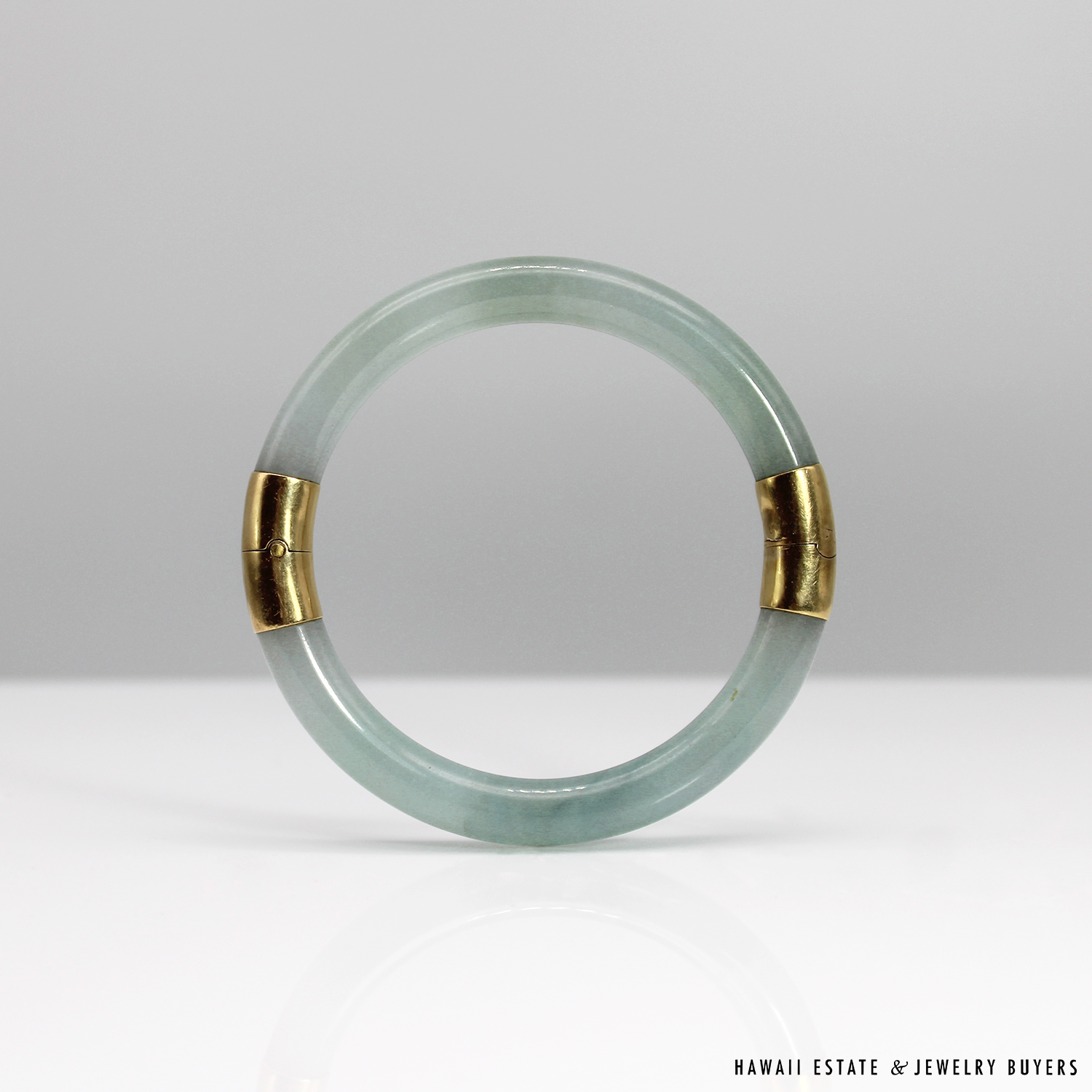 Pale Green Jade Hinged Bangle Bracelet Size 7 with 18K Yellow Gold End Caps - Image 7