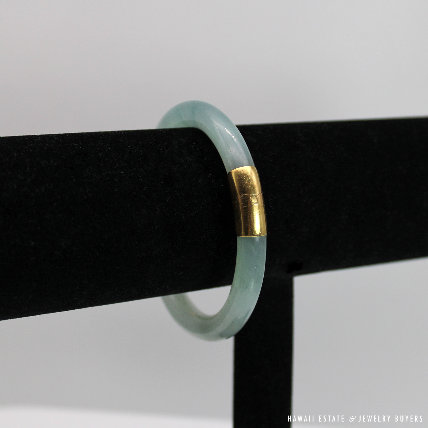 Pale Green Jade Hinged Bangle Bracelet Size 7 with 18K Yellow Gold End Caps - Image 11