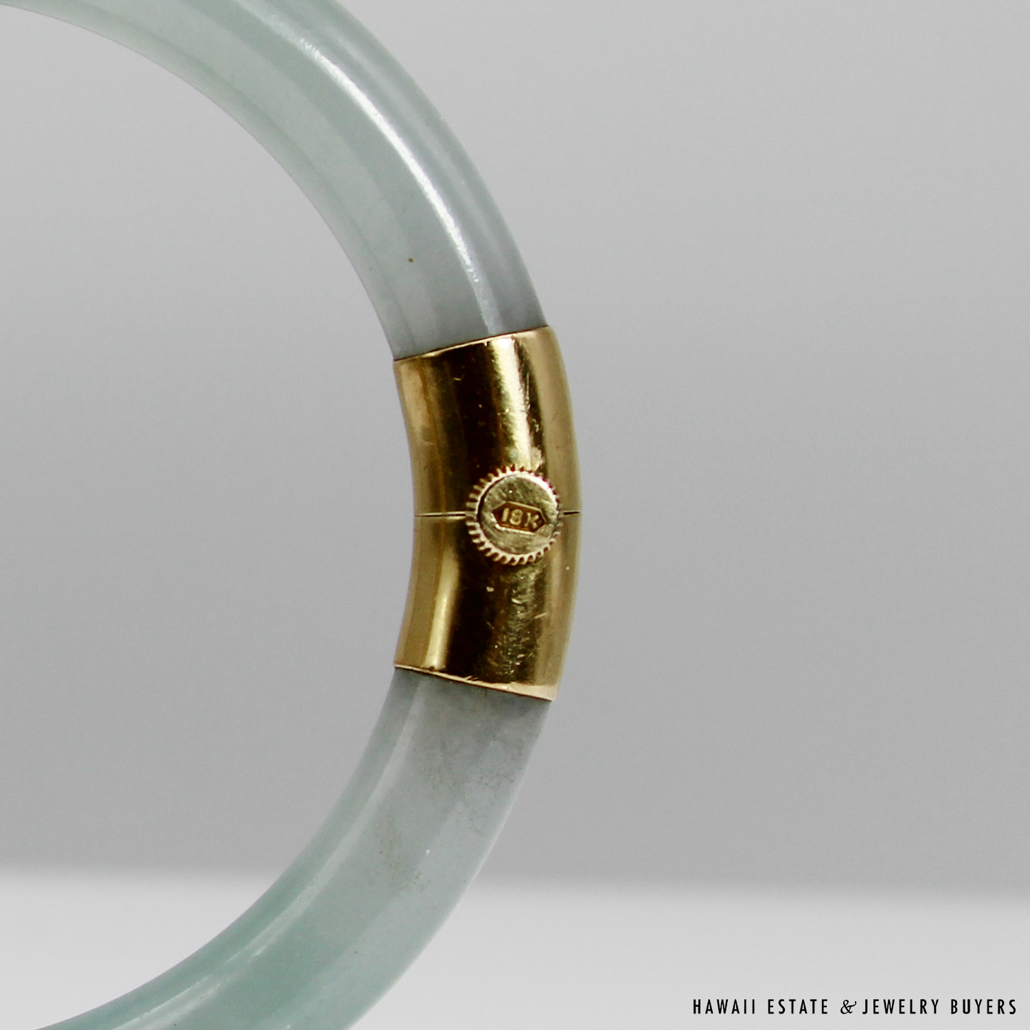 Pale Green Jade Hinged Bangle Bracelet Size 7 with 18K Yellow Gold End Caps - Image 12