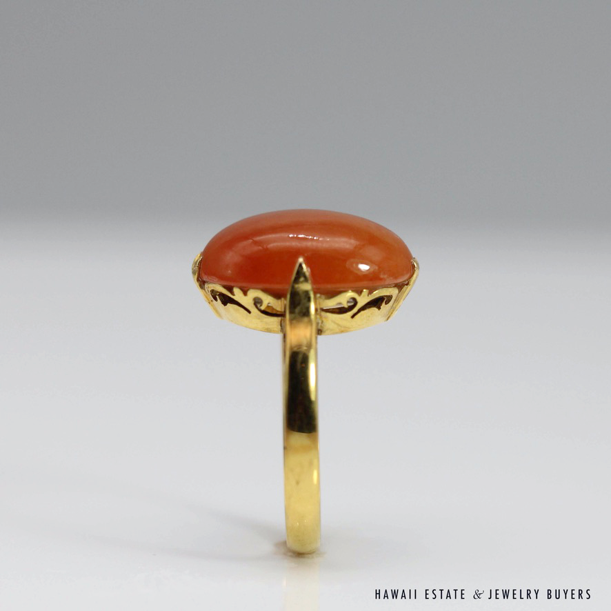 Red Jade Oval Cabochon 18K Yellow Gold Ring Size 7.25 - Image 3