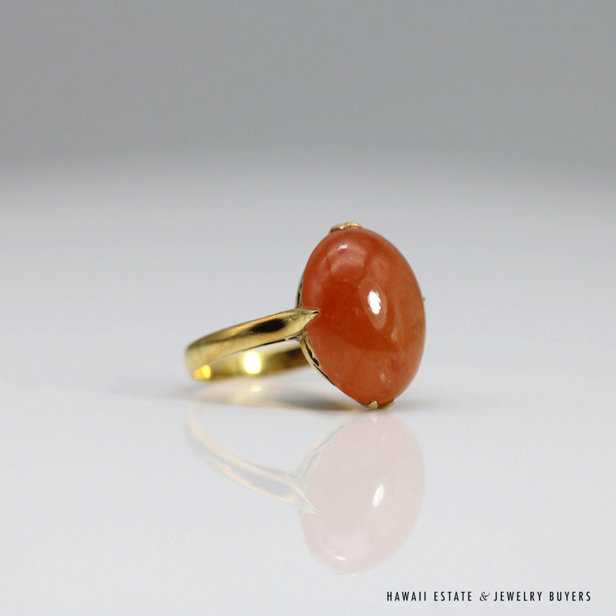 Red Jade Oval Cabochon 18K Yellow Gold Ring Size 7.25 - Image 11