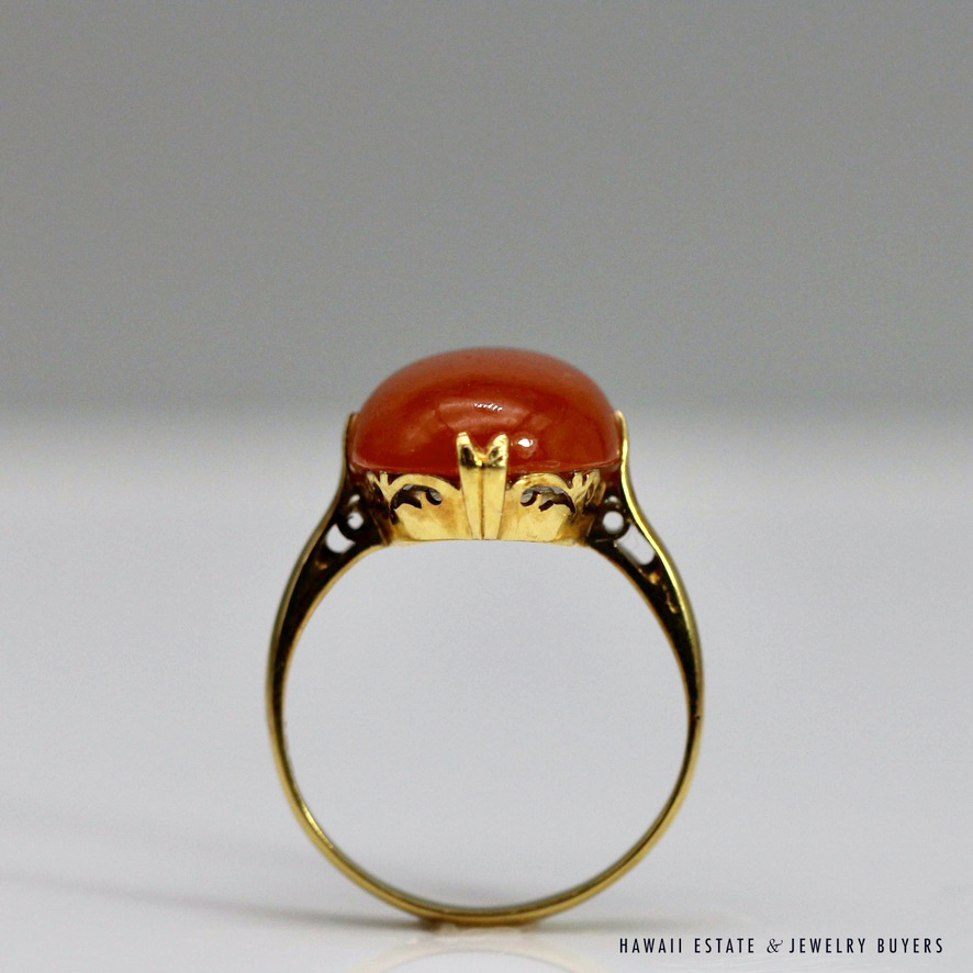 Red Jade Oval Cabochon 18K Yellow Gold Ring Size 7.25 - Image 12