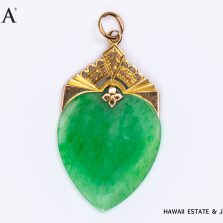 GIA 4.7g 14KYG GREEN JADE HEART PENDANT