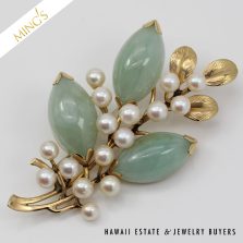 MING'S 16.9g 14KYG PALE GREEN JADE AND PEARL BROOCH