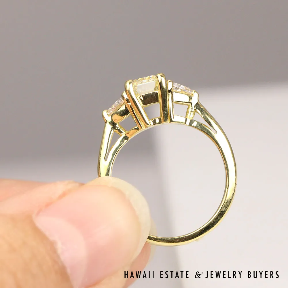 Emerald Cut & Trillion Diamond 18K Yellow Gold Engagement Ring Size 4 - Image 5