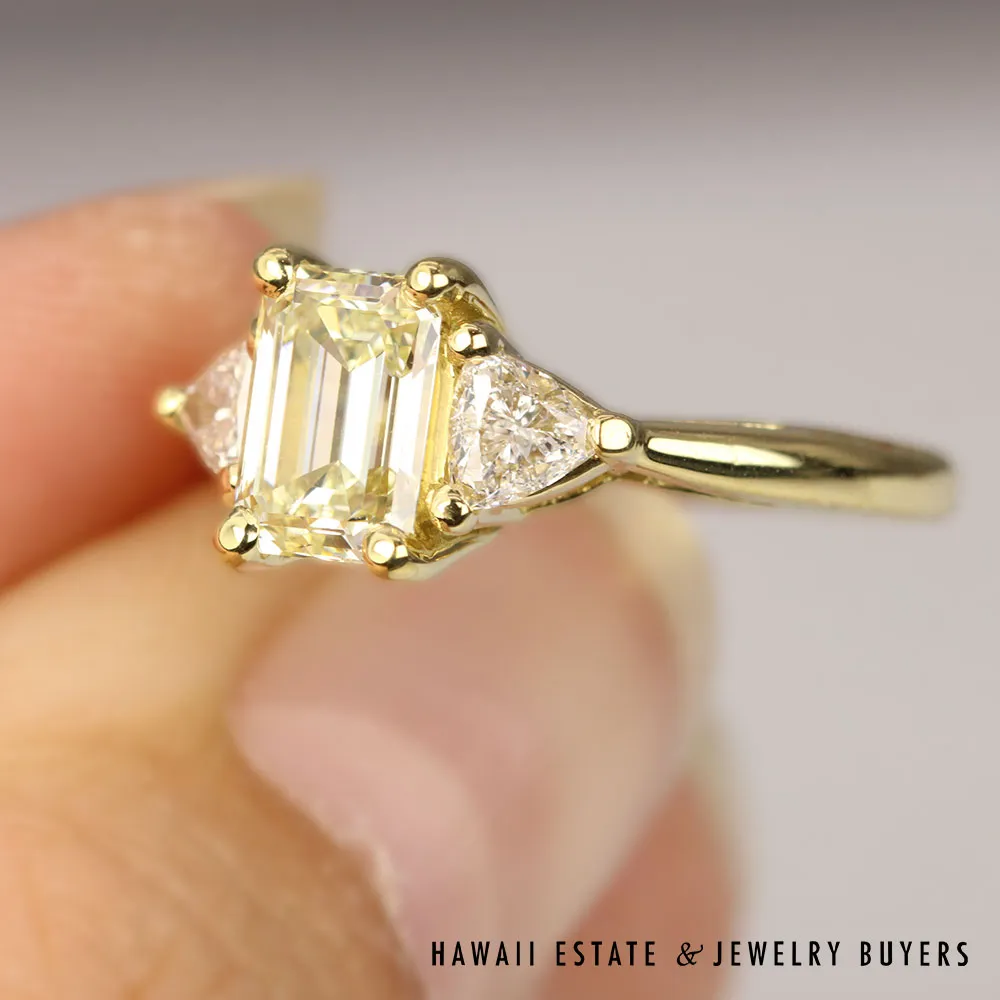 Emerald Cut & Trillion Diamond 18K Yellow Gold Engagement Ring Size 4 - Image 3