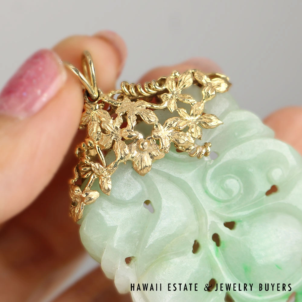 GIA Natural Jadeite Jade Pale Green Carved Gourd Leaves Yellow Gold Pendant - Image 3