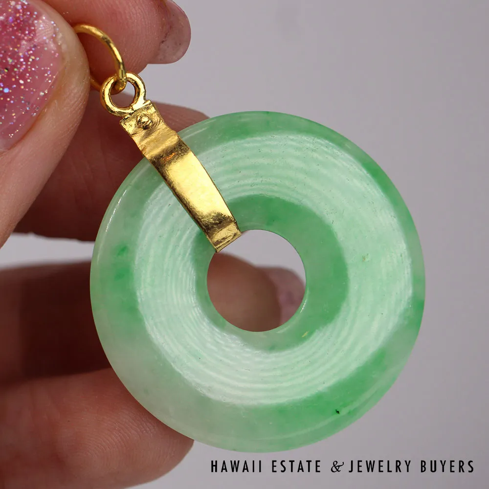 GIA Green Jadeite Jade Donut 22K Yellow Gold Pendant w/ Cert - Image 3