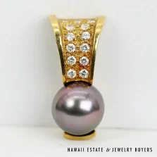 10mm Tahitian Black Pearl 0.25CTW Diamond 18 Yellow Gold Pendant