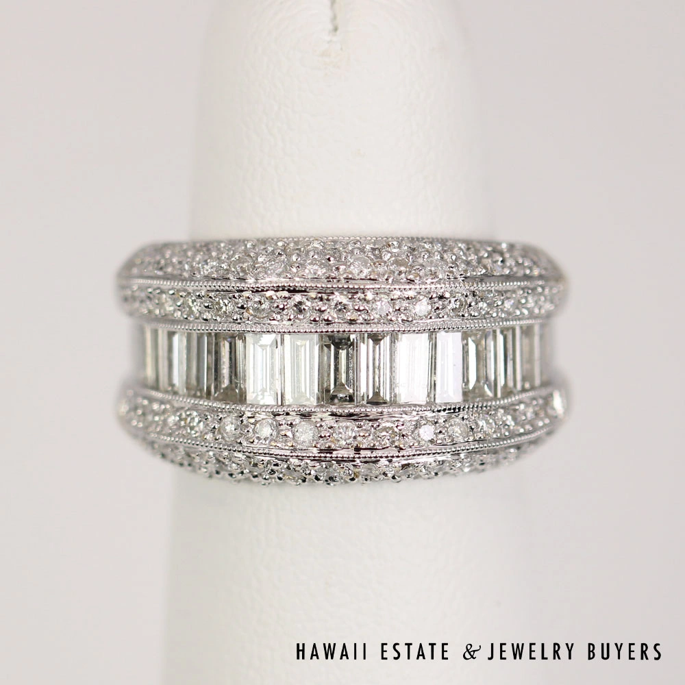 Baguette & Round Diamond 18K White Gold Band Ring Size 5.5