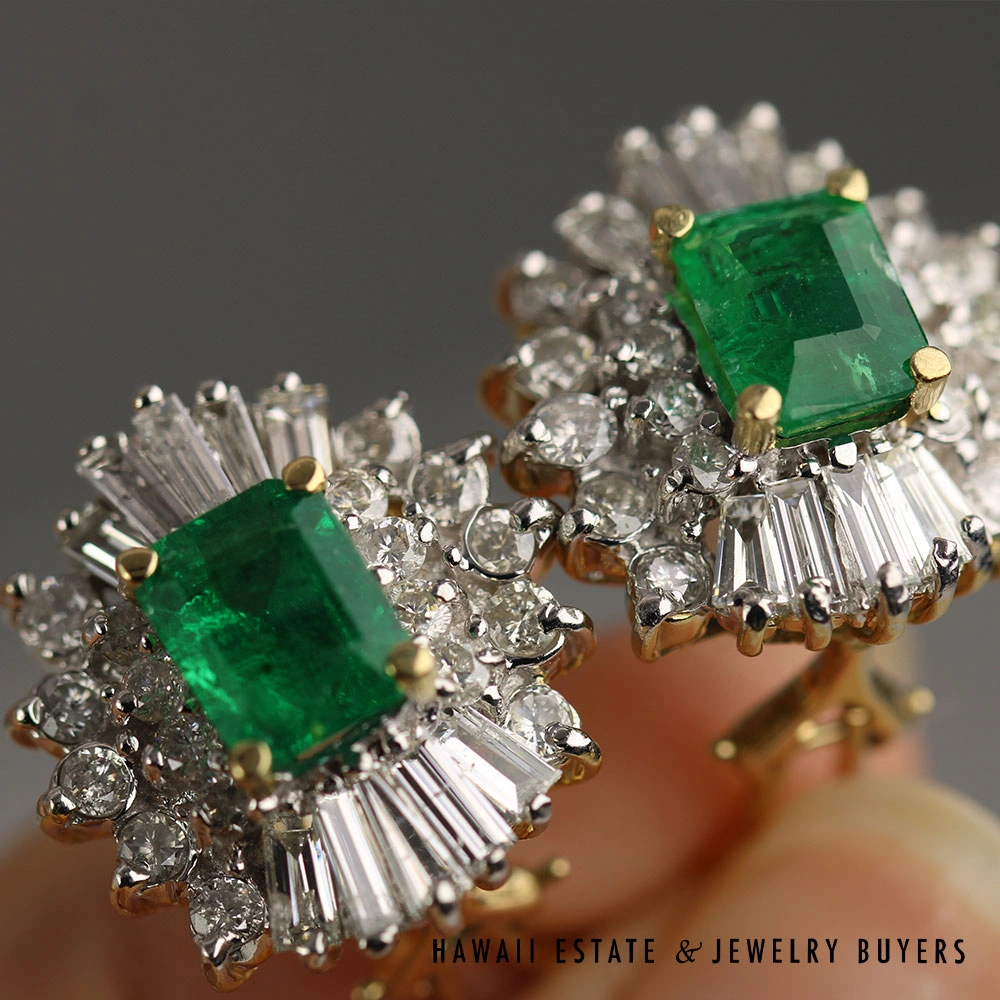 Rectangular Emerald & Diamond 14K Yellow Gold Earrings & Ring Set Size 6 - Image 3