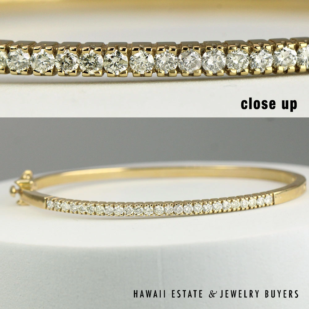 Round Prong-Set Diamond 14K Yellow Gold Hinged Bangle Bracelet Size 6.5