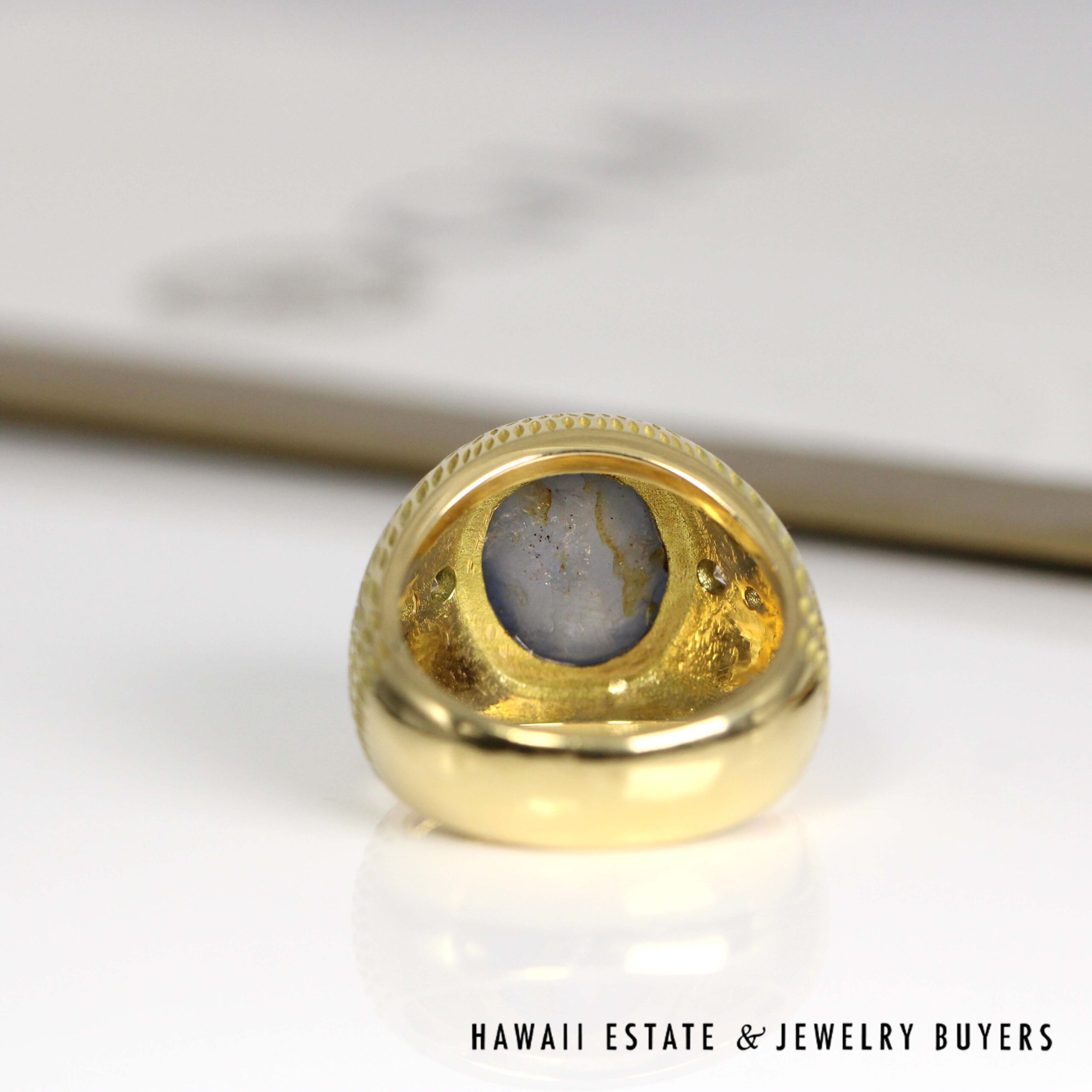 GIA 17.69ct Blue Star Sapphire Cab 0.60ctw Diamond 18K Yellow Gold Gent's Ring Size 10.5 - Image 7