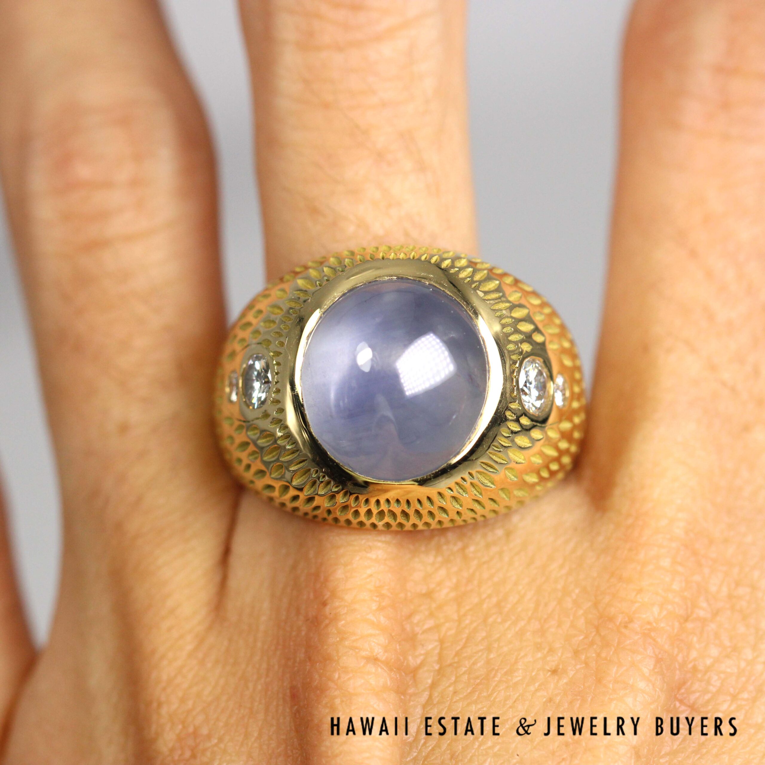 GIA 17.69ct Blue Star Sapphire Cab 0.60ctw Diamond 18K Yellow Gold Gent's Ring Size 10.5 - Image 3