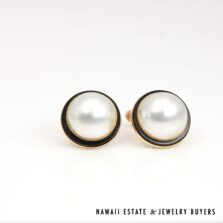 15mm Mabe Pearl and Black Onyx 14K Yellow Gold Cufflinks