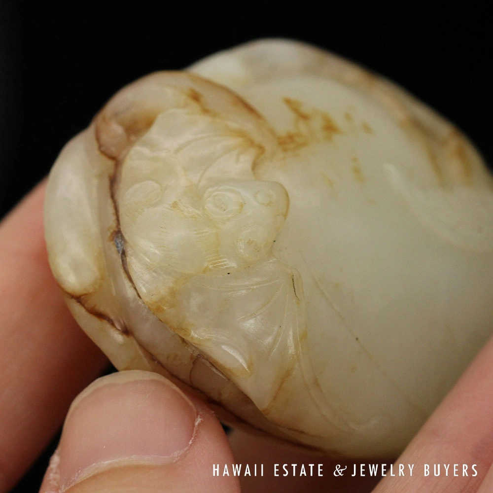 Qing Era Chinese Carved Mutton Fat Jade Bat & Fruit Carving Pendant - Image 8