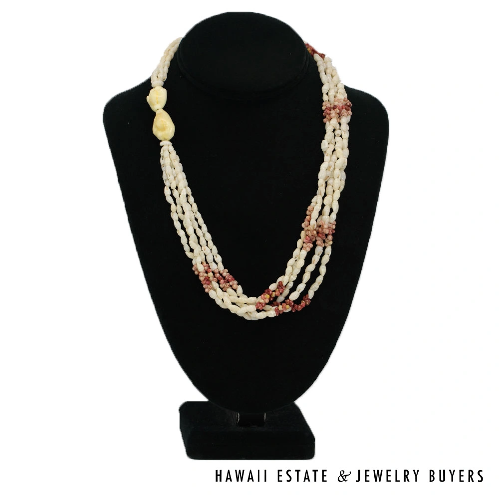 Ni'ihau shell lei Kipona Maunaloa and Pololei Kahelelani and Laiki Ke'oke'o, Ula Ula, Akua Pua, Kamoa, Maku'e.
