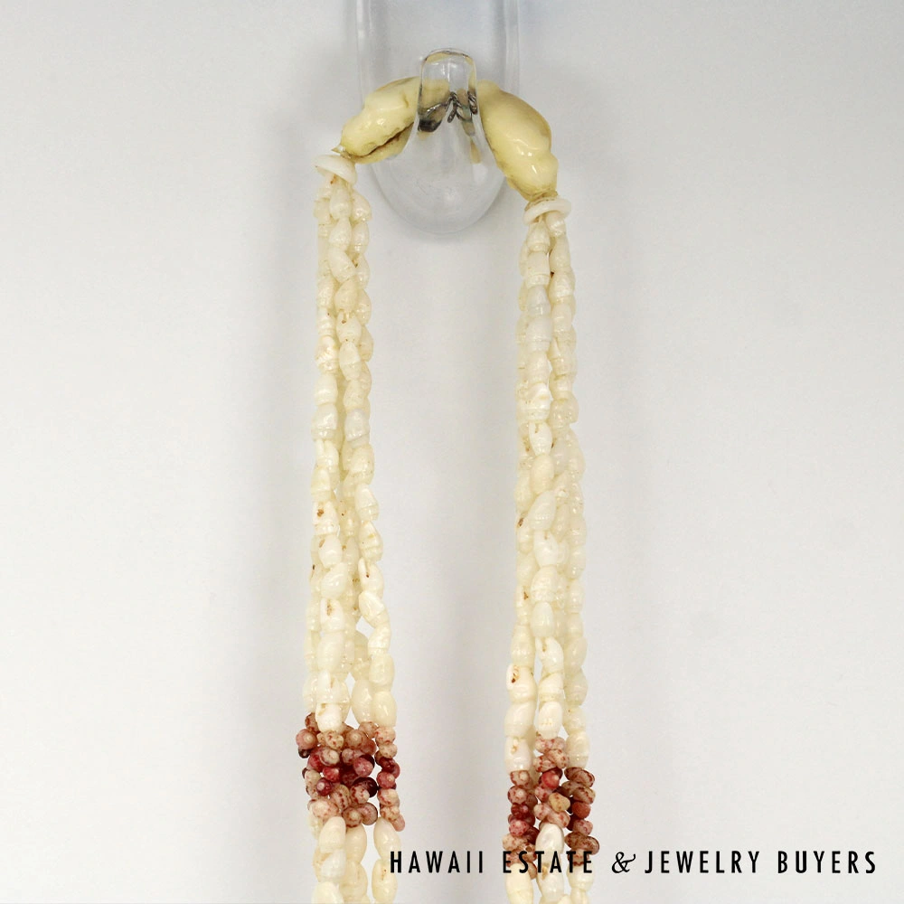 Ni'ihau shell lei Kipona Maunaloa and Pololei Kahelelani and Laiki Ke'oke'o, Ula Ula, Akua Pua, Kamoa, Maku'e.