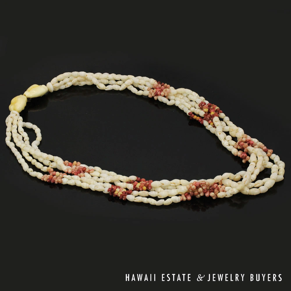 Ni'ihau shell lei Kipona Maunaloa and Pololei Kahelelani and Laiki Ke'oke'o, Ula Ula, Akua Pua, Kamoa, Maku'e.