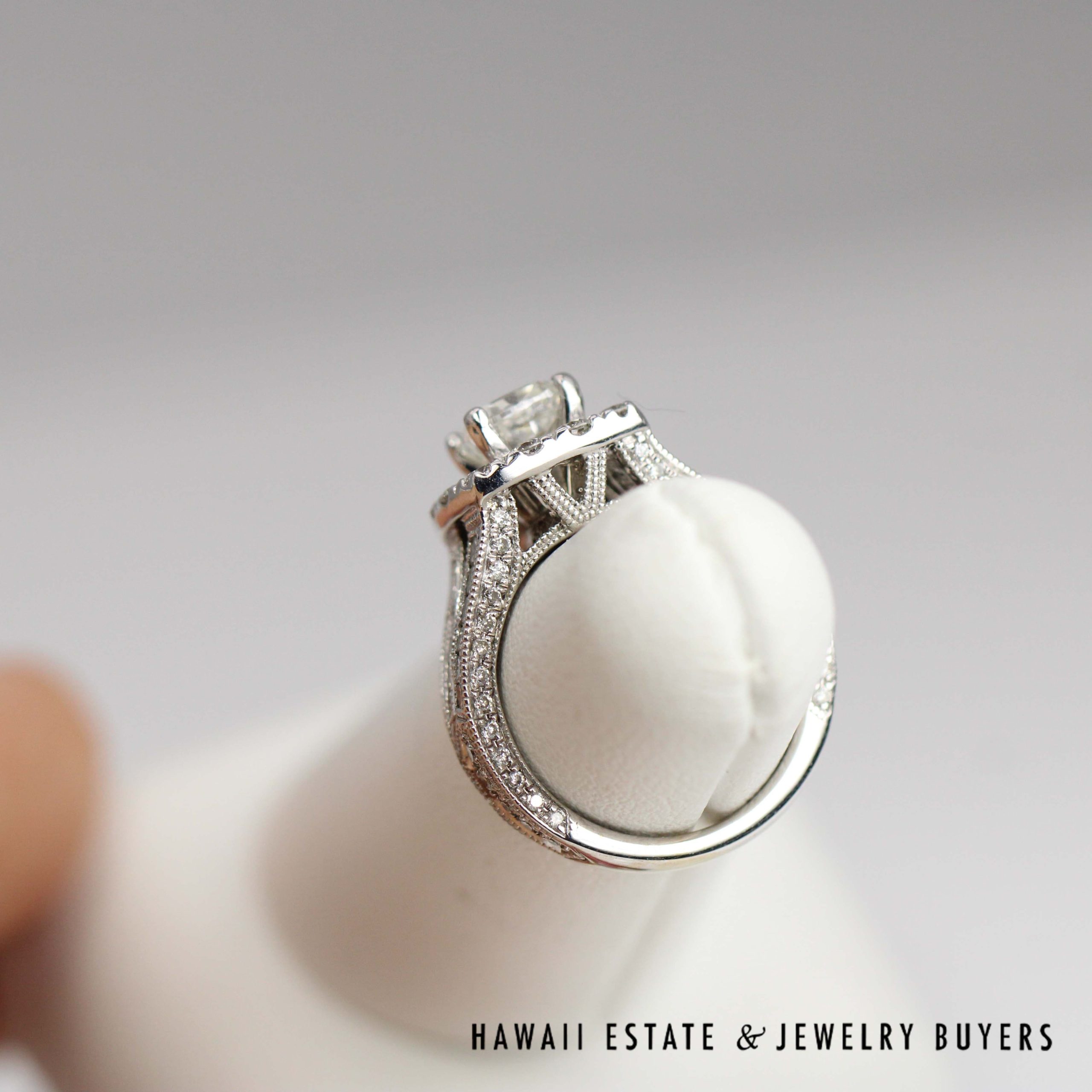 Neil Lane 0.95ctw SI3/HI Cushion Cut Diamond 1.30ctw SI/HI Diamond 14k White Gold Ring Size 4.5, 6.3g - Image 9