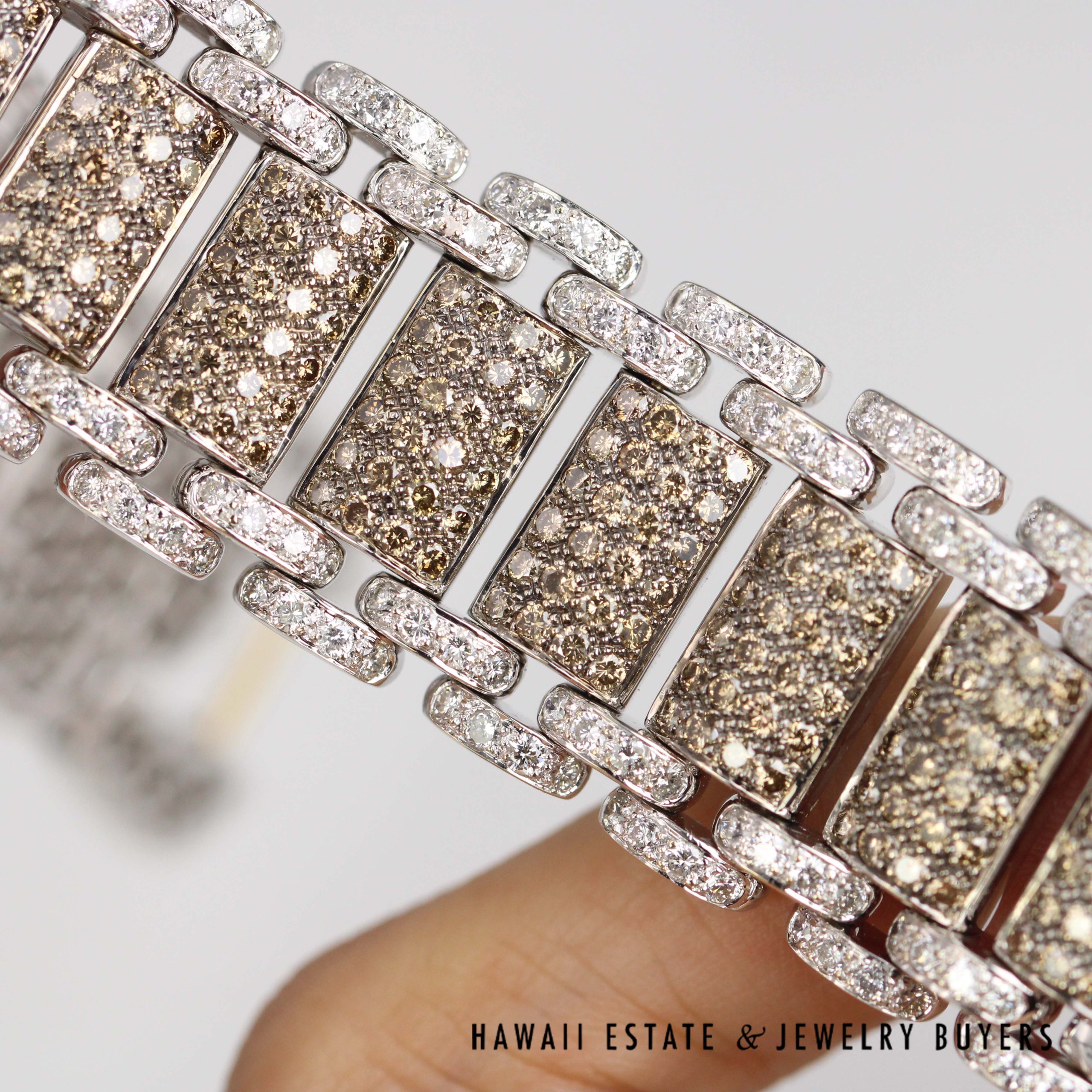 15.50ctw Chocolate and White Diamond 18K Yellow Gold link Bracelet Size 6.5 - 22mm Width - Image 3