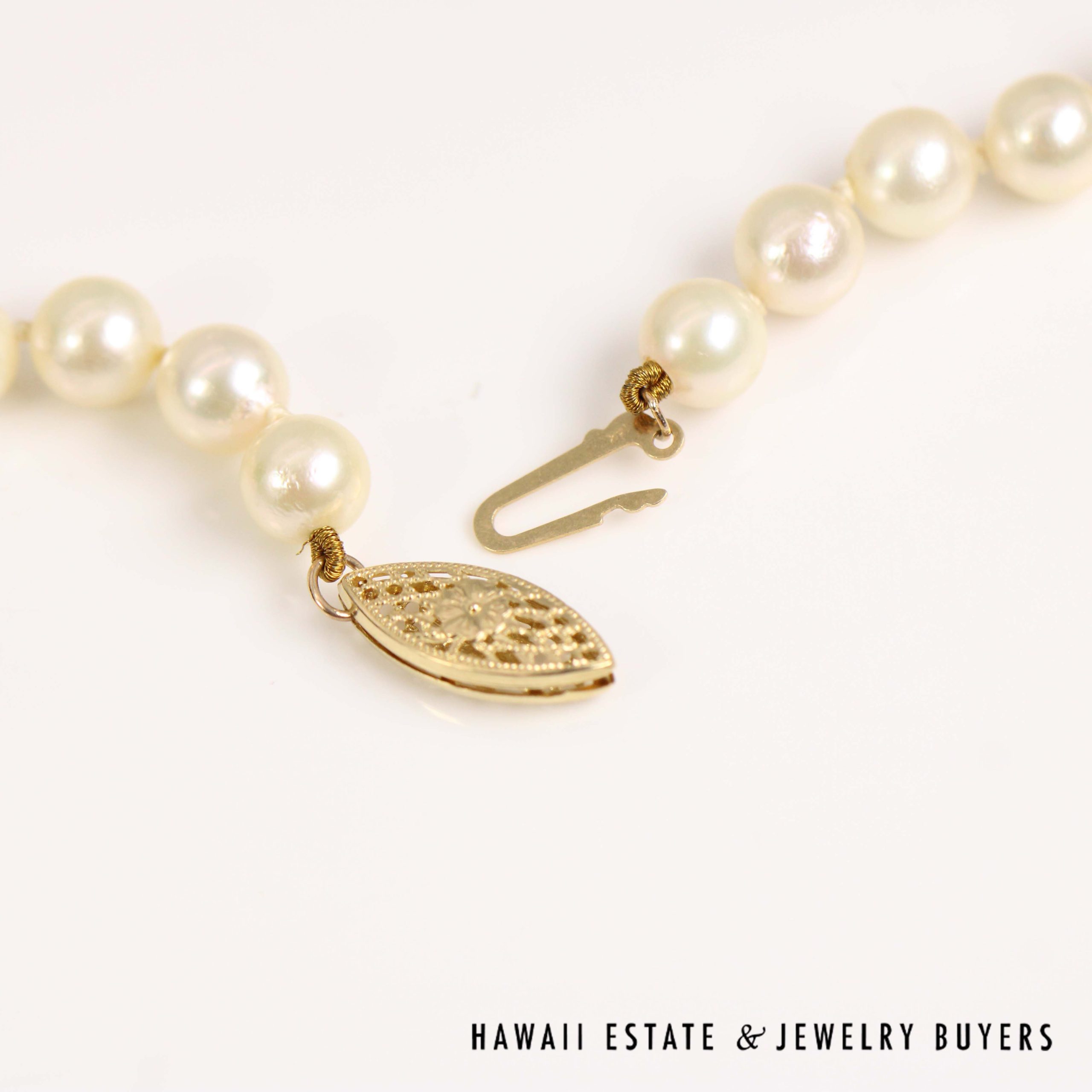 Cultured Pearl Single Strand Necklace 18 Inch with 14K Yellow Gold Clasp - Image 7