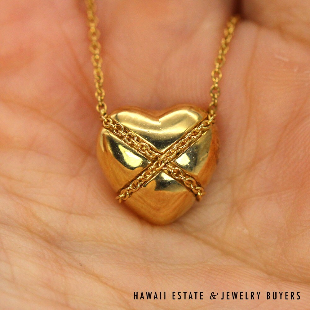 Tiffany & Co 18K Yellow Gold Crossed Heart Necklace 18" with Pouch - Image 2