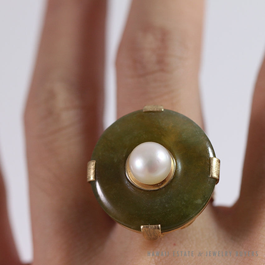 Ming's Hawaii Natural Green Jade Do-nut W/ Cultured Pearl 14K Yellow Gold Ring - Image 6