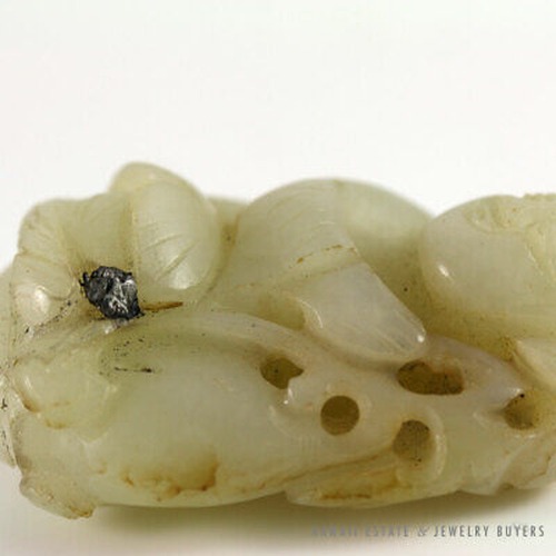 Chinese Carved Pale Mutton Fat Jade Seated Male Figure Statue Carving - Image 3