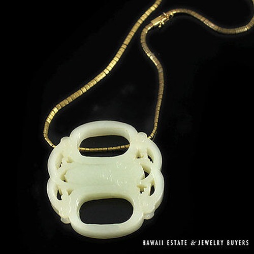 Nephrite Jade Cicada Pendant Necklace 16 Inch with 18K Gold Chain & Appraisal - Image 5